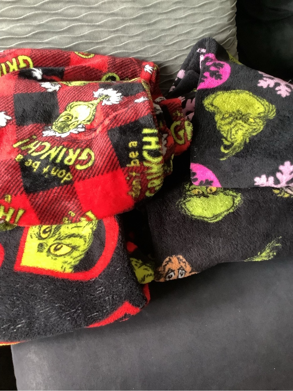 Grinch Plush Fleece Pants/Set of four - Red, Black, Lime Green